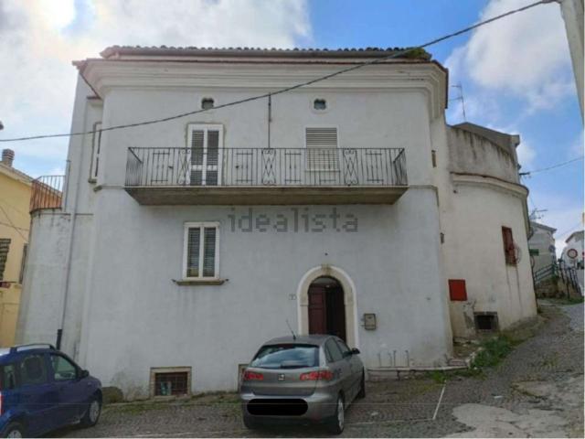 Case e ville in vendita di 439 m² in Via Bellini