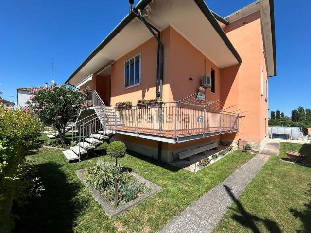Case e ville in vendita di 440 m²