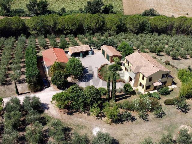 Case e ville in vendita di 440 m²