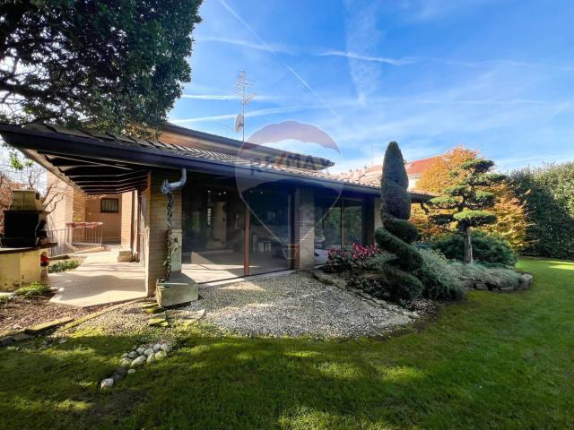 Case e ville in vendita di 440 m²