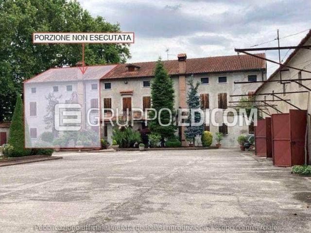Case e ville in vendita di 440 m² in Via Capitello