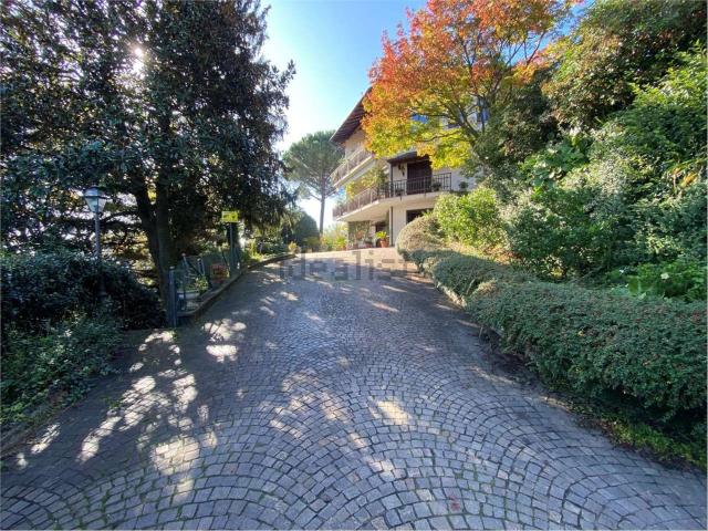 Case e ville in vendita di 440 m² in Via al Monterosso