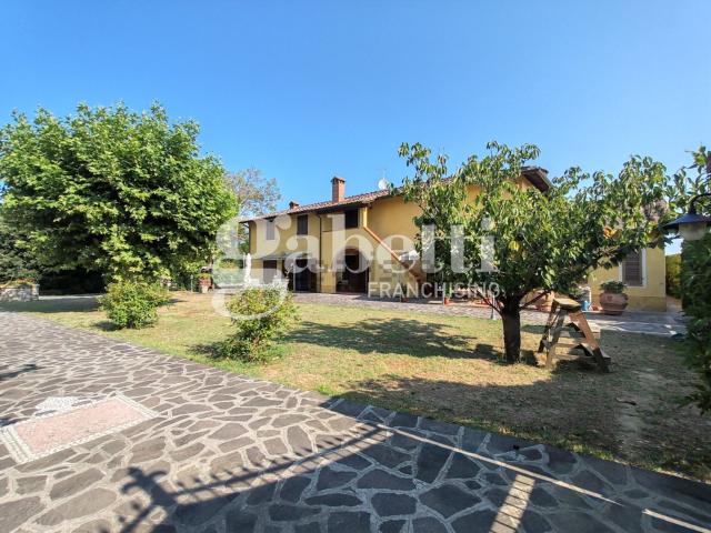 Case e ville in vendita di 440 m² in Via Gioacchino Rossini