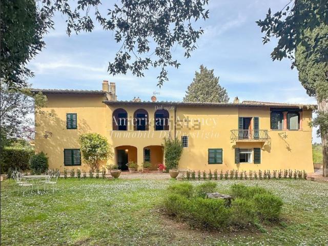 Case e ville in vendita di 440 m² in Via Quintole per le Rose
