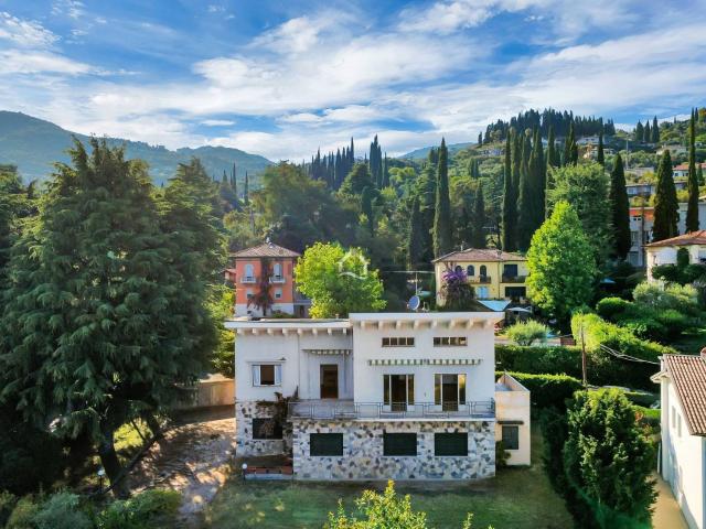 Case e ville in vendita di 442 m² in Via Privata Marazzi, 2