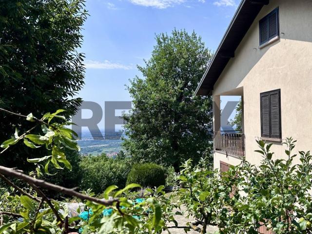 Case e ville in vendita di 442 m² in Via Fontanella, 19