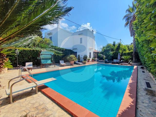 Case e ville in vendita di 442 m² in Contrada Casa Busciana, 10