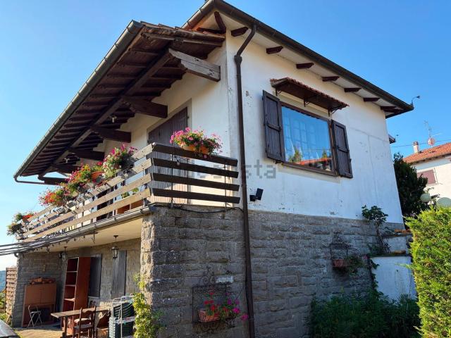 Case e ville in vendita di 444 m² in Via Poggio Tesoro