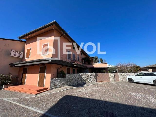 Case e ville in vendita di 444 m² in Via Roma, 1