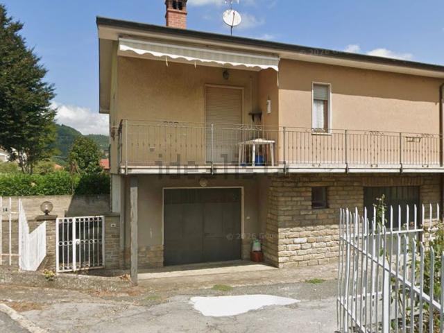 Case e ville in vendita di 445 m² in Strada Salino