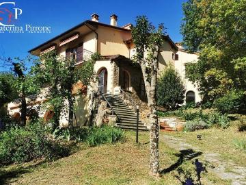 Case e ville in vendita di 446 m² in Via da Bencistà a Gorioli
