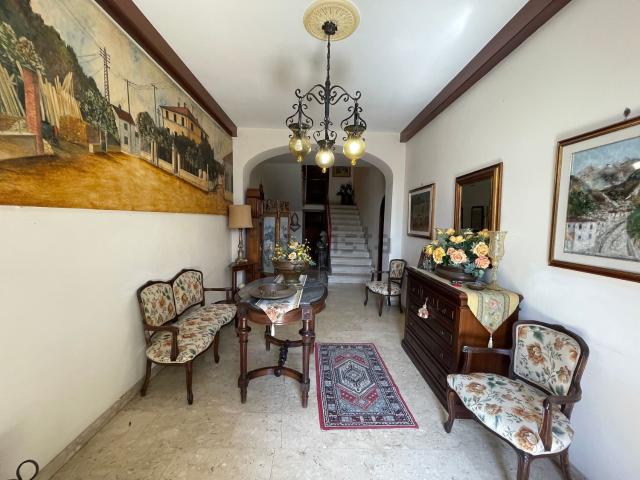 Case e ville in vendita di 450 m²