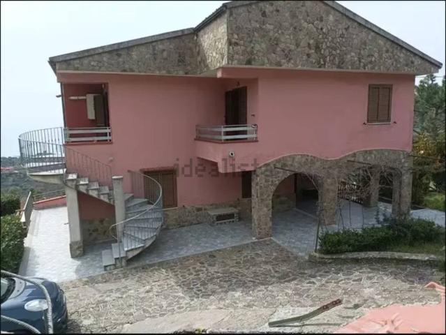 Case e ville in vendita di 450 m²