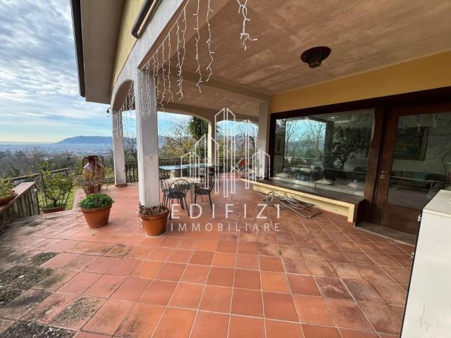 Case e ville in vendita di 450 m²