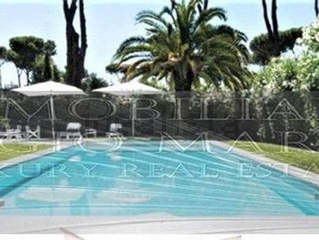 Case e ville in vendita di 450 m²
