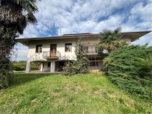 Case e ville in vendita di 450 m²