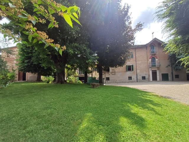 Case e ville in vendita di 450 m²
