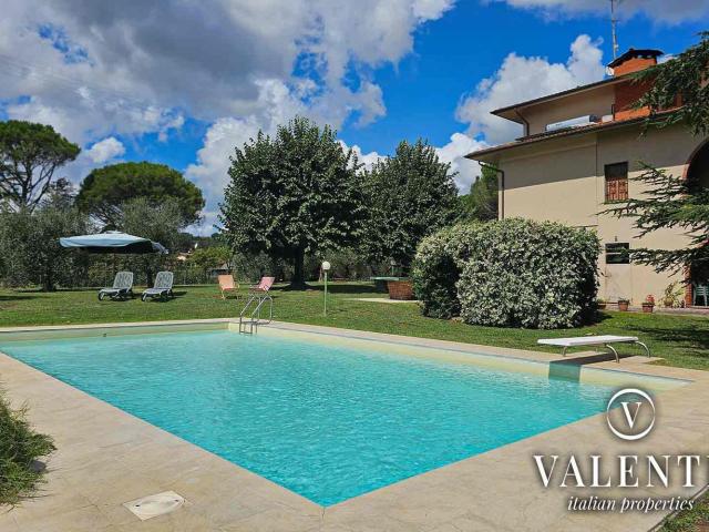 Case e ville in vendita di 450 m²