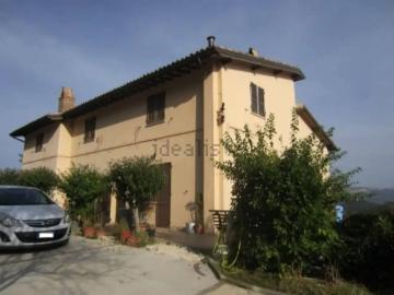 Case e ville in vendita di 450 m²