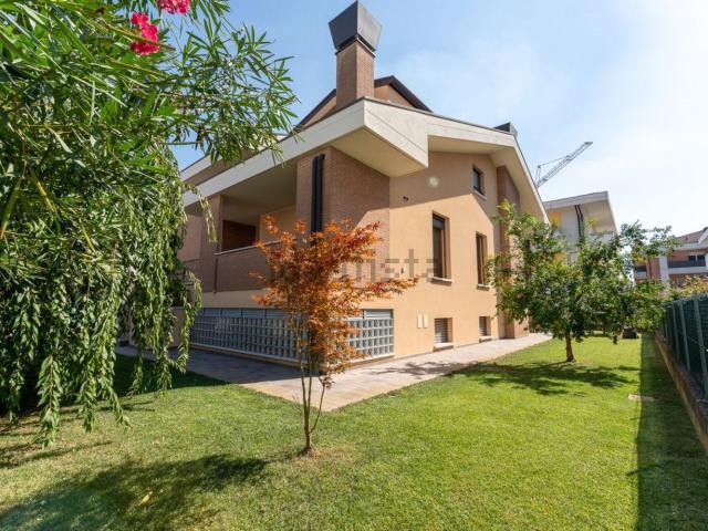 Case e ville in vendita di 450 m² in Via Ca&apos  Pisani