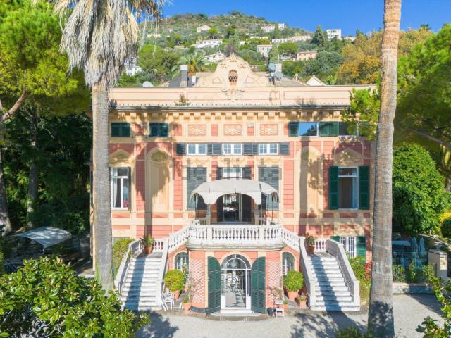 Case e ville in vendita di 450 m² in Via alla Scuola di Agricoltura