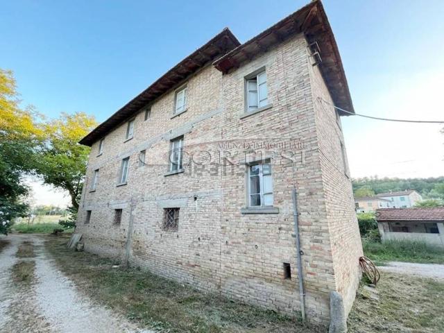 Case e ville in vendita di 450 m² in Via Luigi Galvani