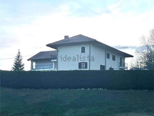 Case e ville in vendita di 450 m² in Via Monte Pirchiriano, 52