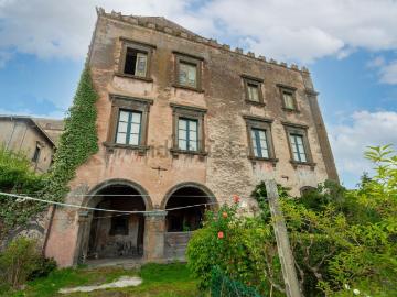Case e ville in vendita di 450 m² in Via Museo Vagliasindi