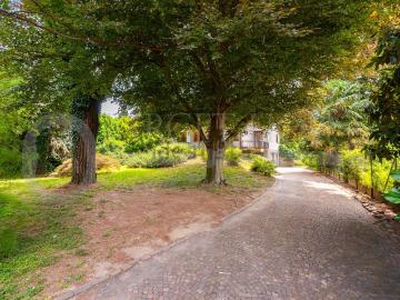 Case e ville in vendita di 450 m² in Via SETTEMBRE