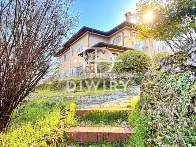 Case e ville in vendita di 450 m² in Via Ronchetto