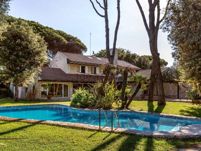 Case e ville in vendita di 450 m² in Via Rapallo