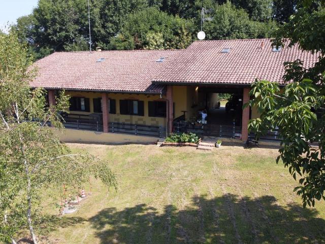 Case e ville in vendita di 450 m² in Via Risorgimento