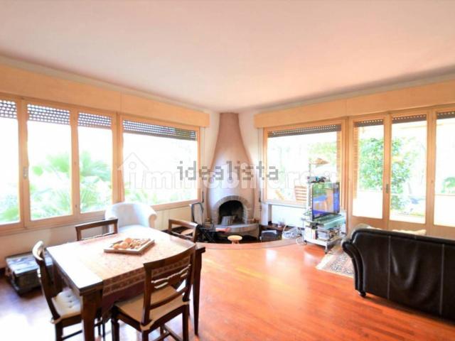 Case e ville in vendita di 450 m² in Viale Gran Sasso