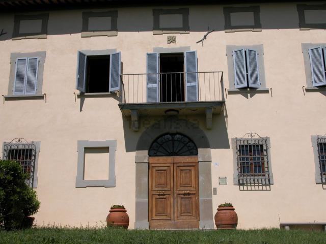 Case e ville in vendita di 450 m² in Frazione Basilica, 6