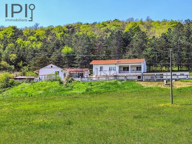 Case e ville in vendita di 450 m² in Località Gallareto