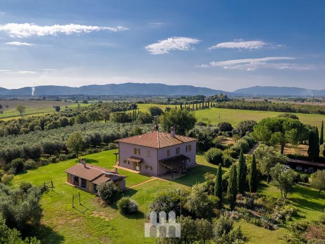Case e ville in vendita di 450 m² in Strada Consortile della Carlina, 40