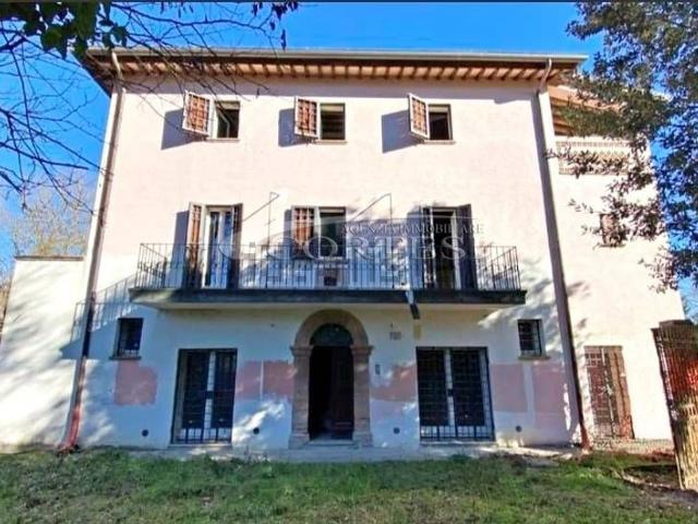 Case e ville in vendita di 450 m² in Strada della Fratticiola