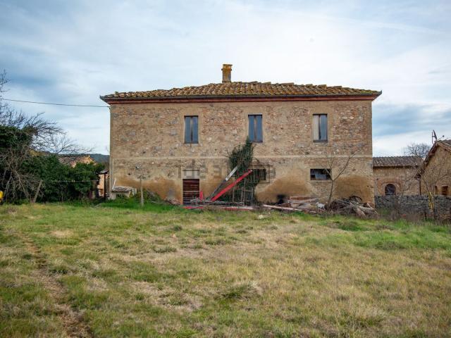 Case e ville in vendita di 450 m² in Strada di Ponte Allo Spino