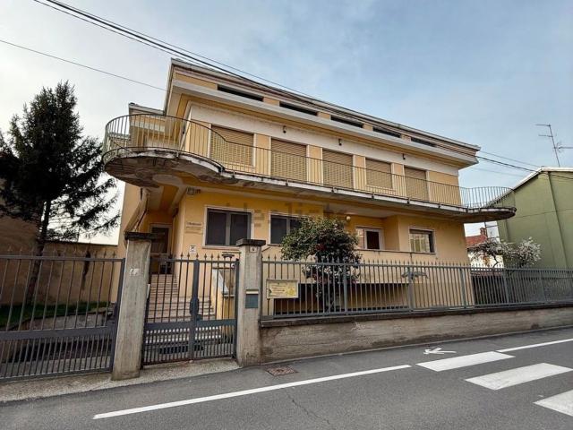 Case e ville in vendita di 451 m² in Via San Giovanni Battista, 4