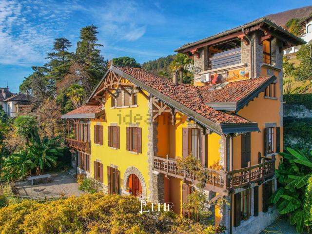 Case e ville in vendita di 453 m² in Via Guglielmo Marconi, 4