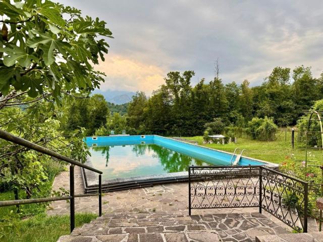 Case e ville in vendita di 453 m² in Via Salce