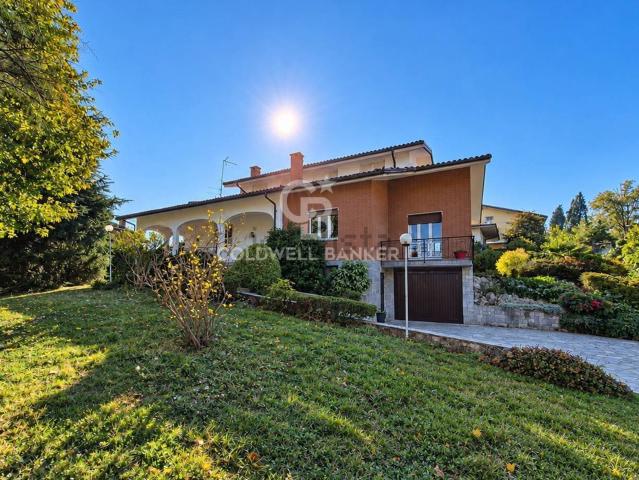Case e ville in vendita di 454 m² in Via Taricco, 15