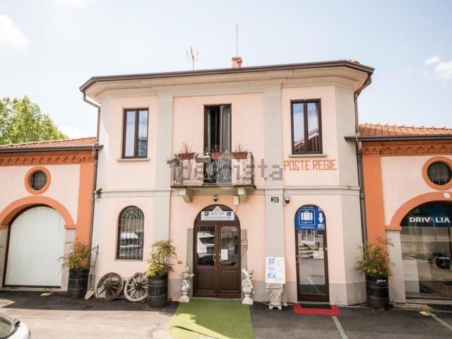 Case e ville in vendita di 455 m² in Via Giovanni Battista Cassinis, 76