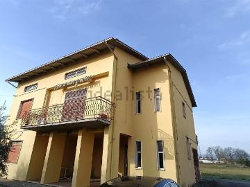 Case e ville in vendita di 460 m²
