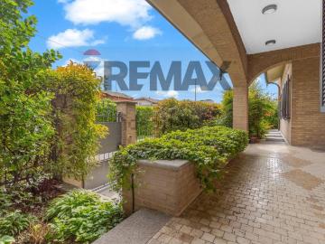 Case e ville in vendita di 460 m²