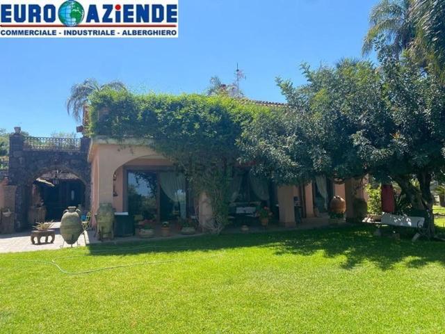 Case e ville in vendita di 460 m²