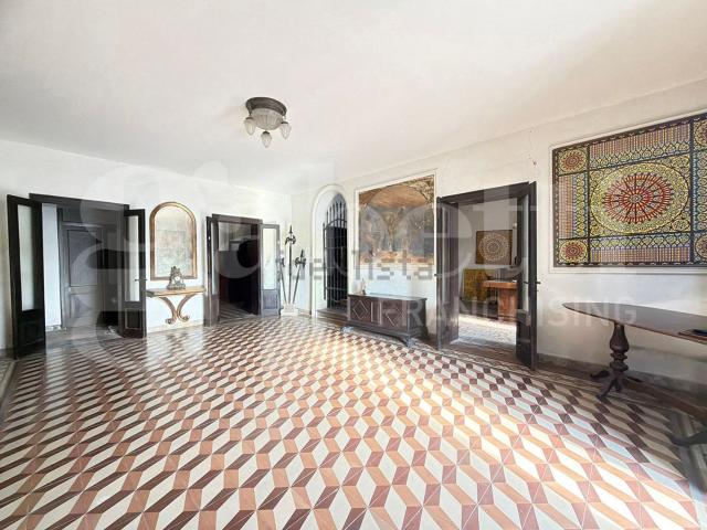 Case e ville in vendita di 460 m²