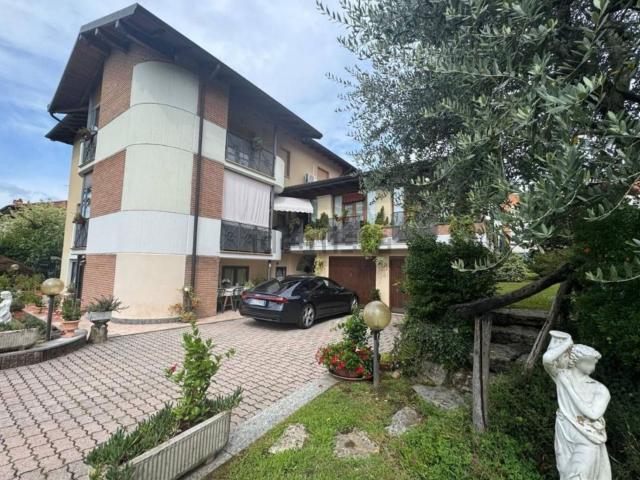 Case e ville in vendita di 460 m² in Via Patrioti, 22