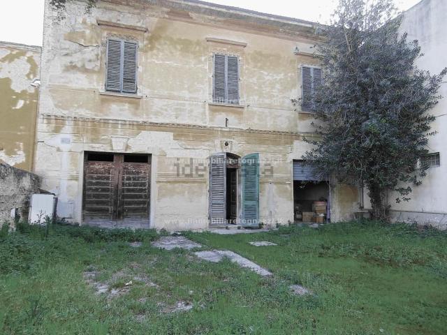 Case e ville in vendita di 462 m²