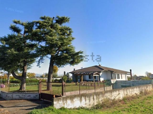 Case e ville in vendita di 462 m² in Via Caluri, 89